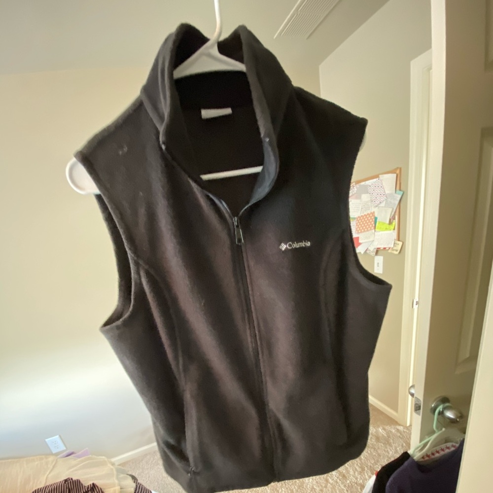 columbia fleece vest